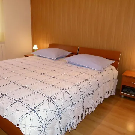 Ivo-1 Apartment *